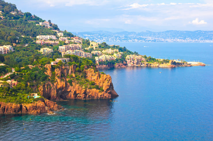 Panorama de Mandelieu-la-Napoule sur la Côte d'Azur