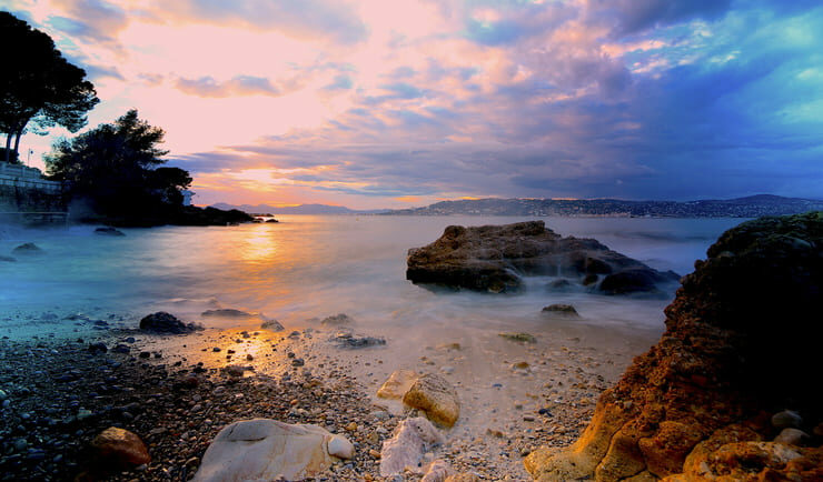 Coucher de soleil sur la plage de la Garoupe