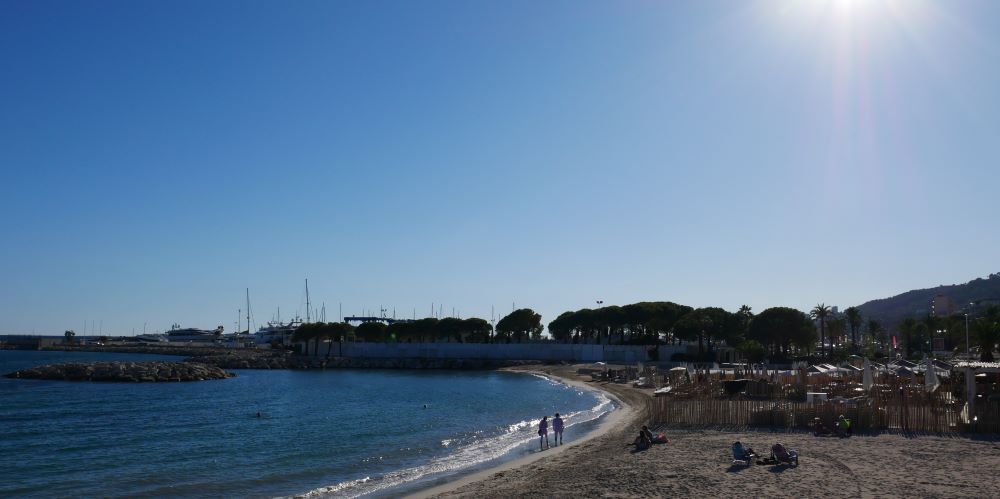 plage golfe juan